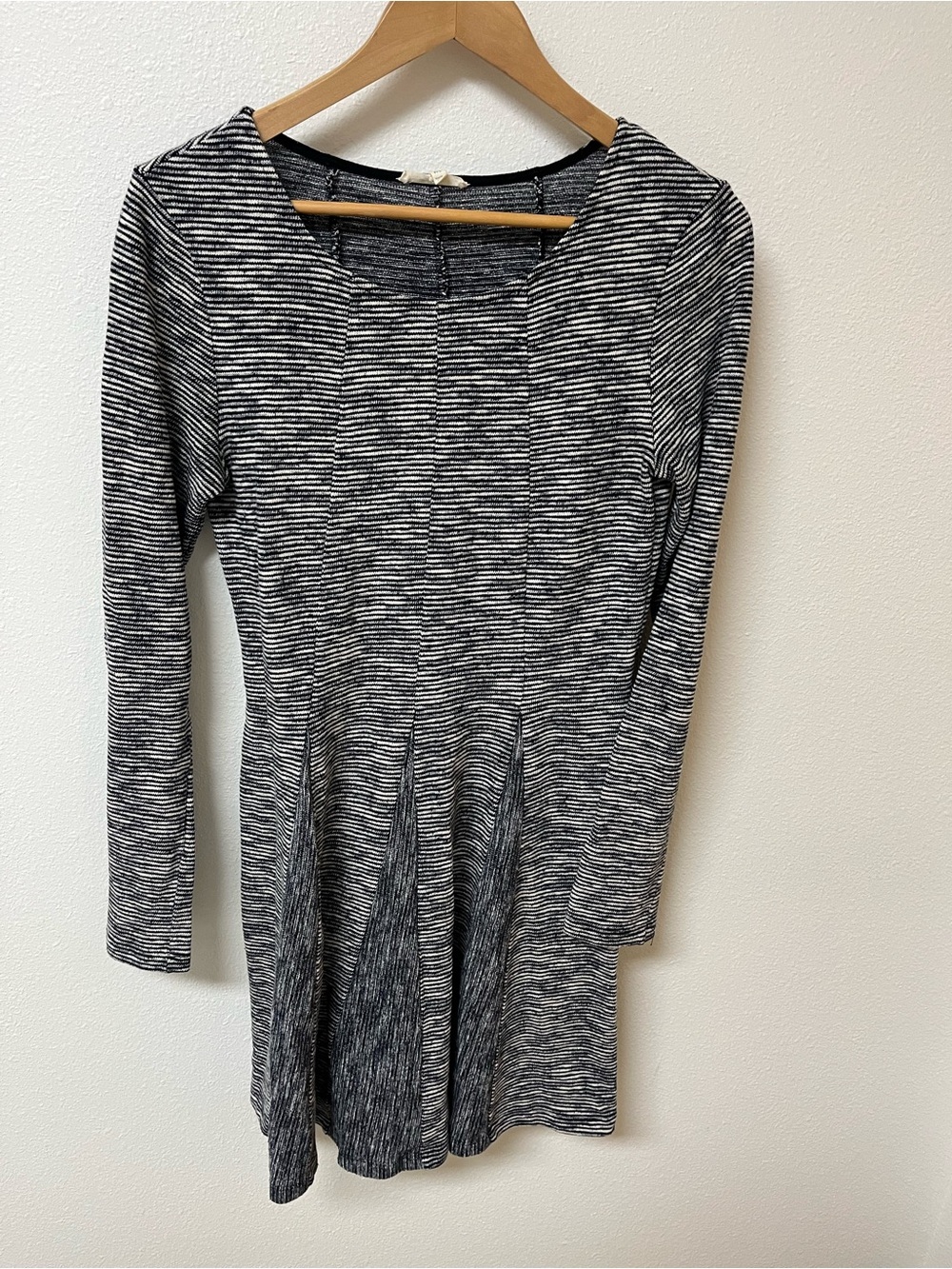 Mystree Long Sleeve navy and cream Striped Fit & Flare Dress women’s size M